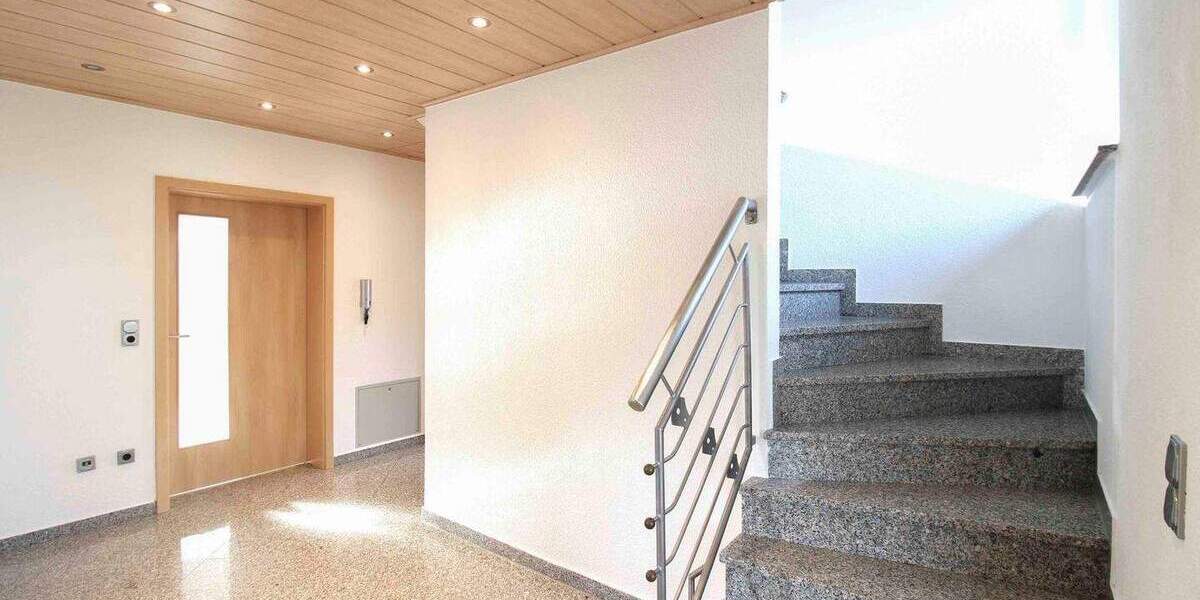 Einfamilienhaus Sinn Fleisbach - 9 Zimmer, 449.000&euro; | Angebot:25681477