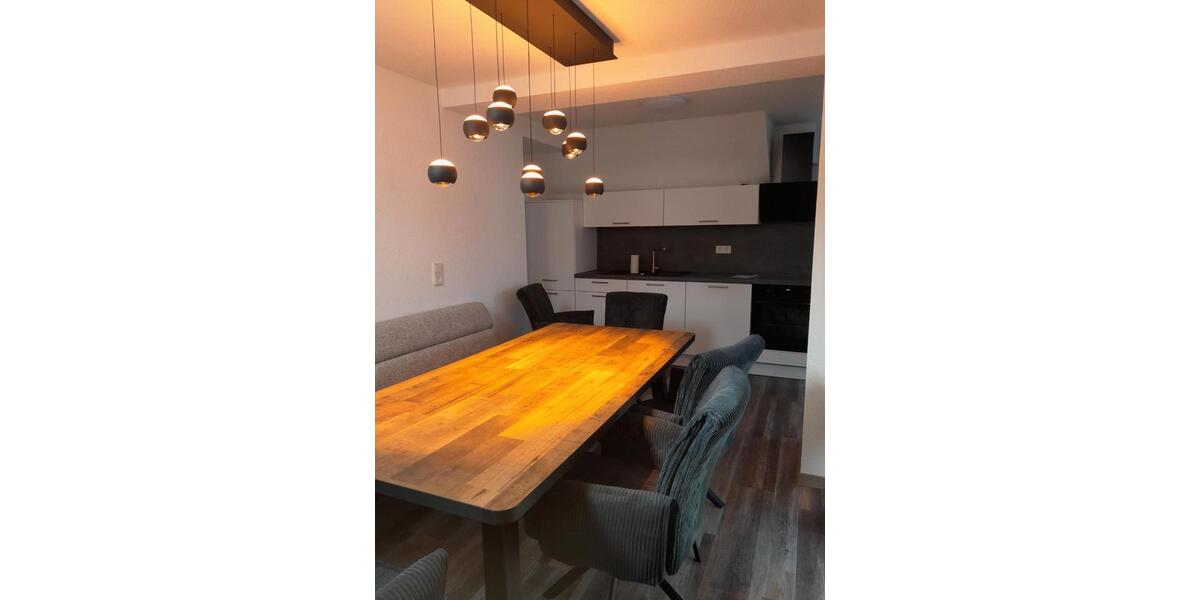 Etagenwohnung Gießen - 4 Zimmer, 14 m&sup2;, 400&euro; | Angebot:26648517