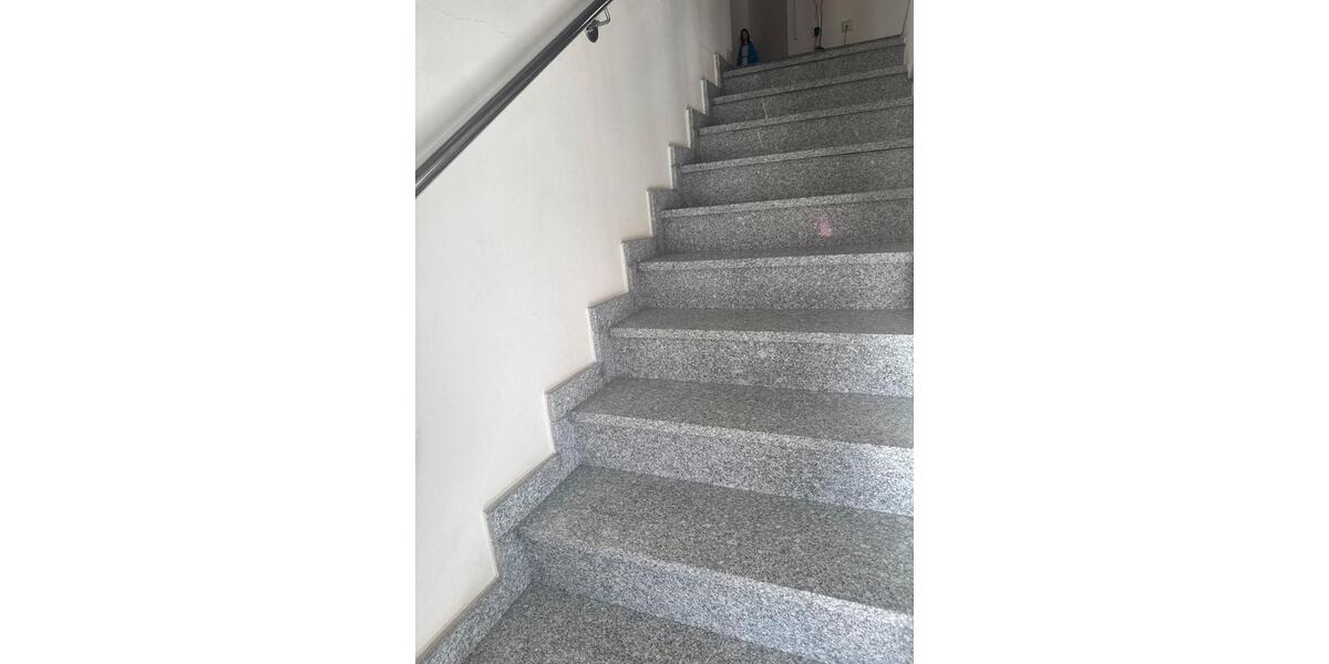 Einfamilienhaus Friedberg (Hessen) - 6 Zimmer, 250 m&sup2;, 400.000&euro; | Angebot:26052883