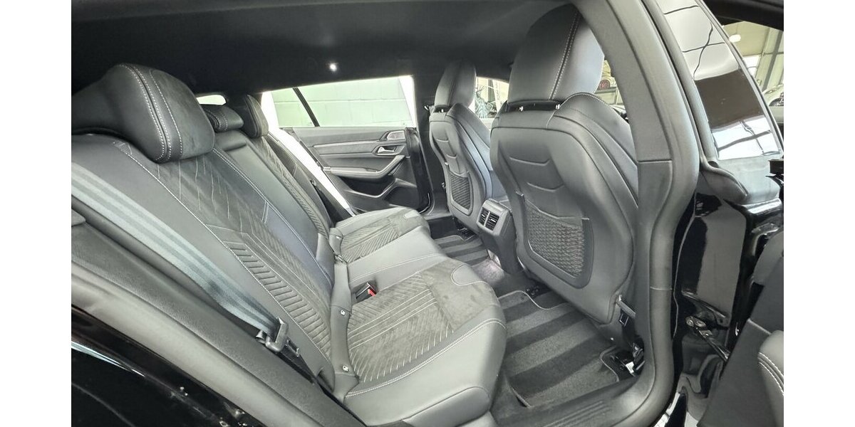 Peugeot 508 SW GT 130 BlueHdi FULL LED Panoramakamera 46.200 km 24.480 &euro; Lich 35423