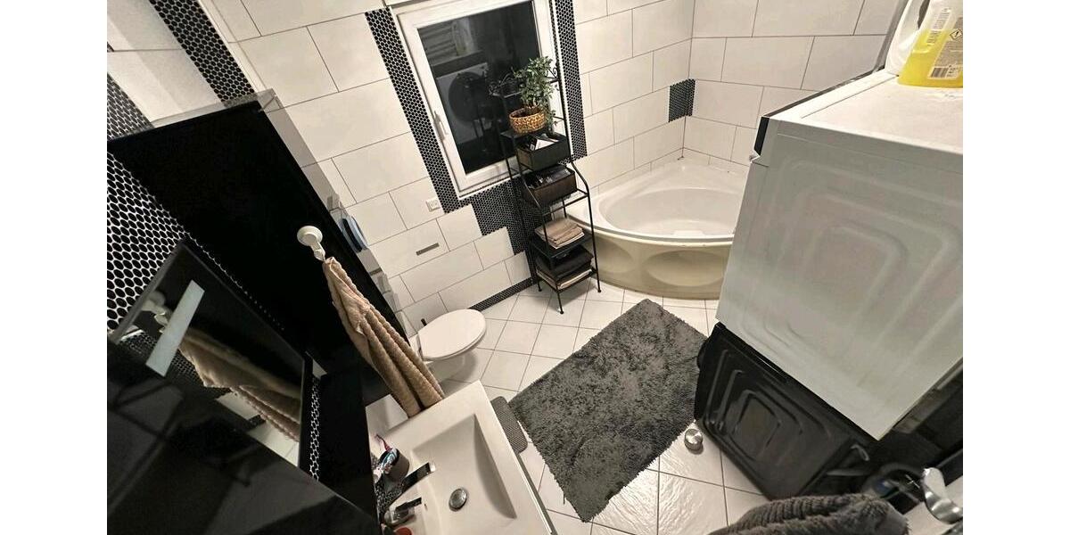 Dachgeschoßwohnung Sinn - 3 Zimmer, 85 m&sup2;, 800&euro; | Angebot:25613949