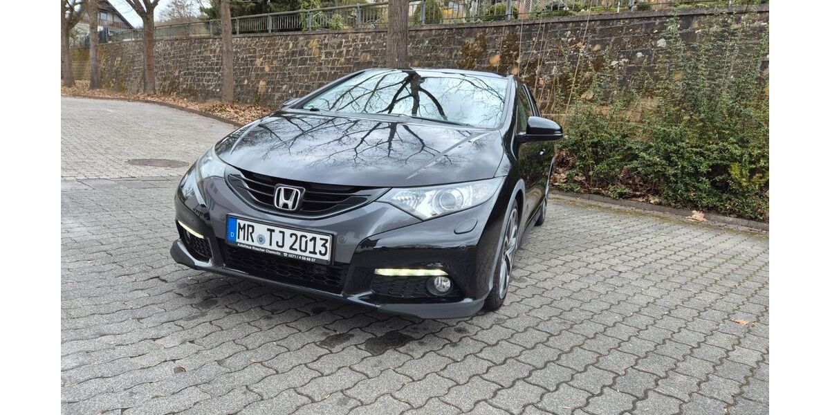 Honda Civic 145.000 km 9.000 &euro; Marburg 35041