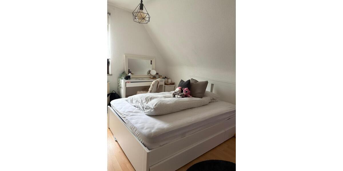 Einfamilienhaus Aßlar - 6 Zimmer, 110 m&sup2;, 950&euro; | Angebot:25981395