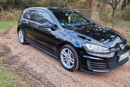 VW Golf 218.000 km 10.800 &euro; Langgons 35428