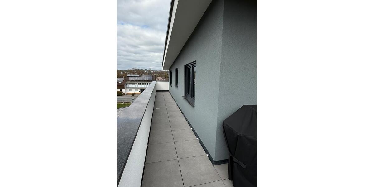 Dachgeschoßwohnung Solms - 2 Zimmer, 60 m&sup2;, 860&euro; | Angebot:25923520