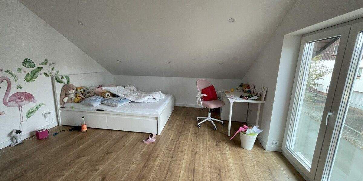 Einfamilienhaus Ehringshausen / Kölschhausen Kölschhausen - 9 Zimmer, 238 m&sup2;, 490.000&euro; | Angebot:25728156