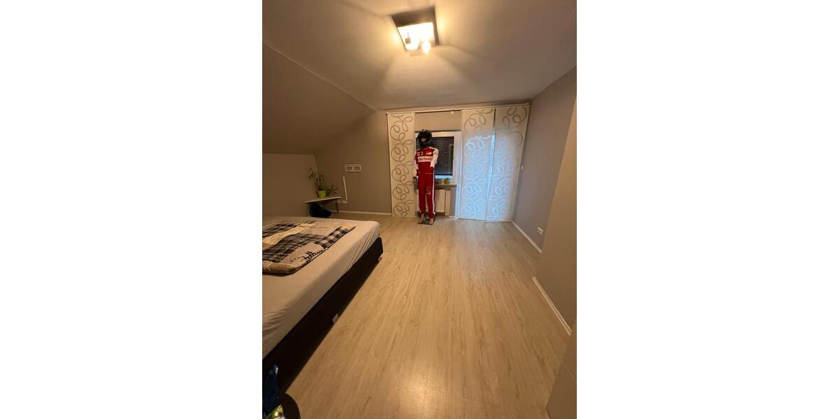 Einfamilienhaus Biebertal - 9 Zimmer, 280 m&sup2;, 650.000&euro; | Angebot:25428204