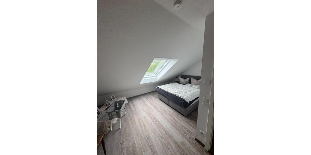 Reihenhaus Bad Endbach - 6 Zimmer, 128 m&sup2;, 1.350&euro; | Angebot:24417848