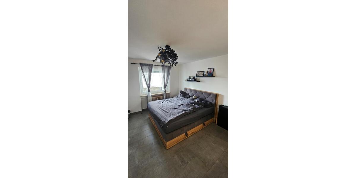 Etagenwohnung Gießen - 3 Zimmer, 83 m&sup2;, 1.050&euro; | Angebot:26676074