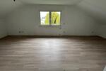 Dachgeschoßwohnung Wettenberg - 2.5 Zimmer, 80 m&sup2;, 850&euro; | Angebot:26636086