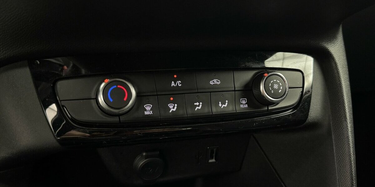 Opel Corsa 1.2 Turbo Elegance 1.Hand CarPlay DAB 46.331 km 12.200 &euro; Lich 35423