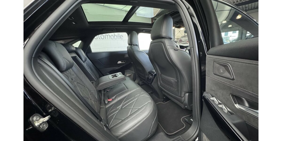 DS Automobiles DS7 Crossback 300 4x4 Performance Line+ Panodach 35.300 km 26.320 &euro; Lich 35423