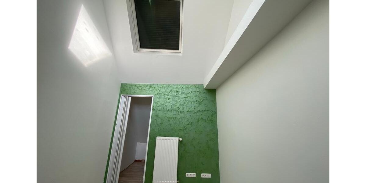 Dachgeschoßwohnung Friedberg (Hessen) - 3 Zimmer, 67 m&sup2;, 1.300&euro; | Angebot:26023216