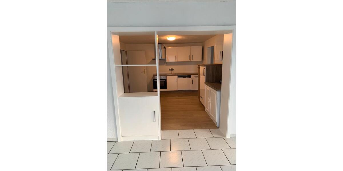 Etagenwohnung Gladenbach - 3 Zimmer, 90 m&sup2;, 780&euro; | Angebot:25844426