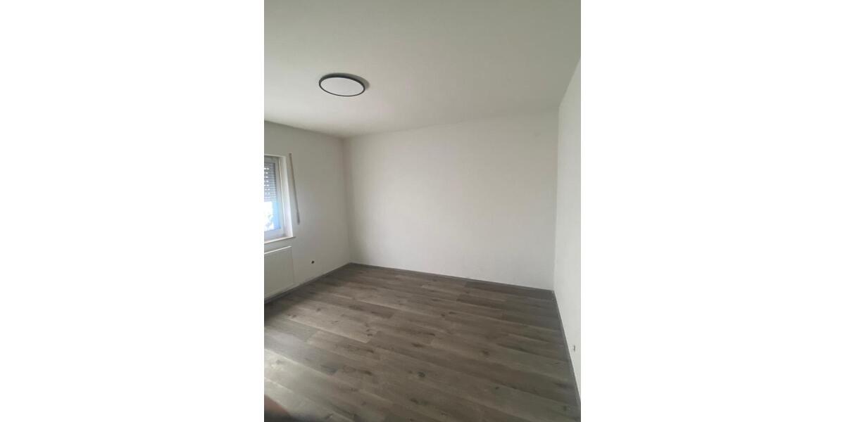 Etagenwohnung Biebertal - 1.5 Zimmer, 30 m&sup2;, 300&euro; | Angebot:25941693