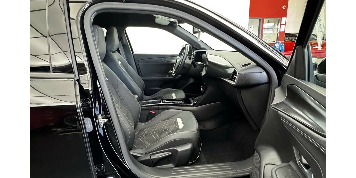 Opel Mokka e 50 kWh Ultimate FULL LED Carplay 16.700 km 20.420 &euro; Lich 35423