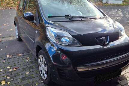 Peugeot 107 178.000 km 1.350 &euro; Weimar 35096