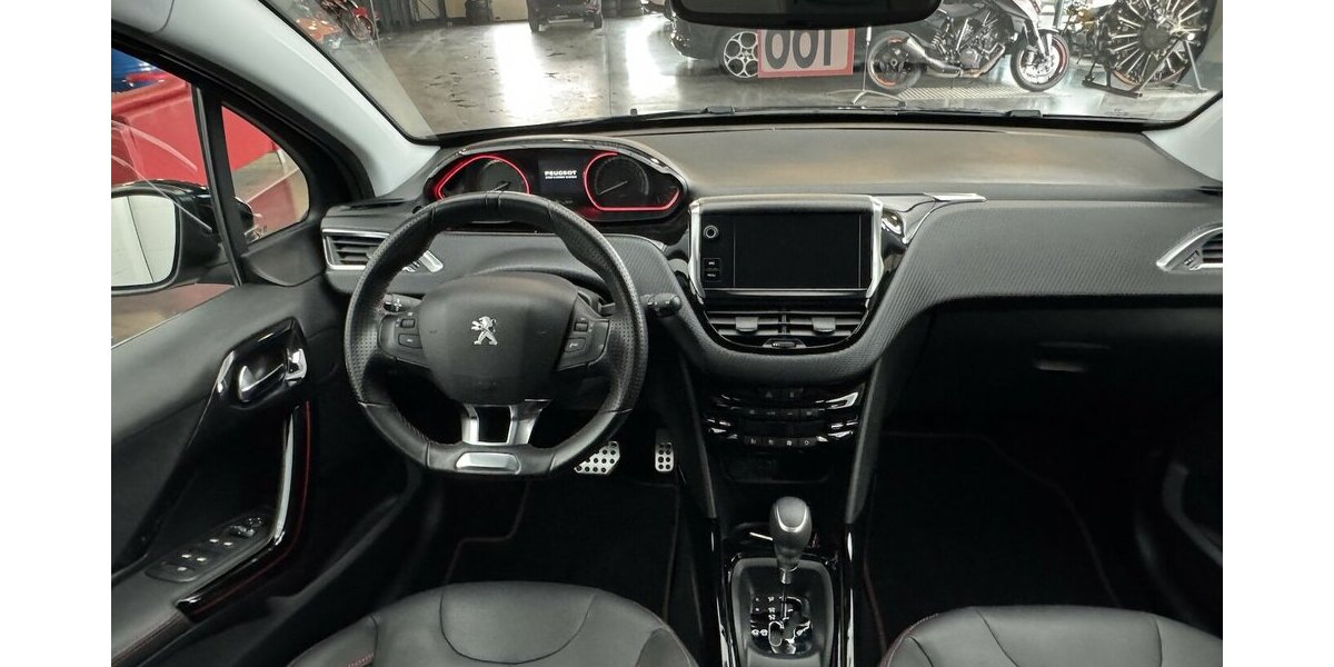 Peugeot 2008 1.2 GT-Line Automatik Sitzheizung Carplay 120.782 km 11.870 &euro; Lich 35423