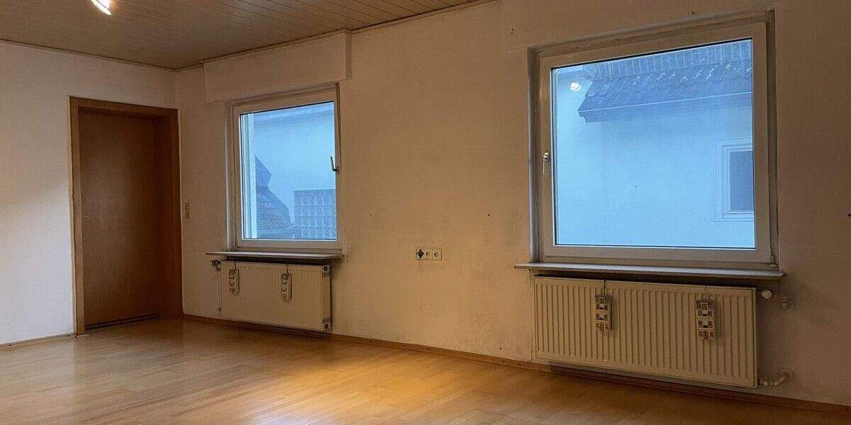 Einfamilienhaus Wetzlar / Dutenhofen Dutenhofen - 6 Zimmer, 120 m&sup2;, 245.000&euro; | Angebot:25777169
