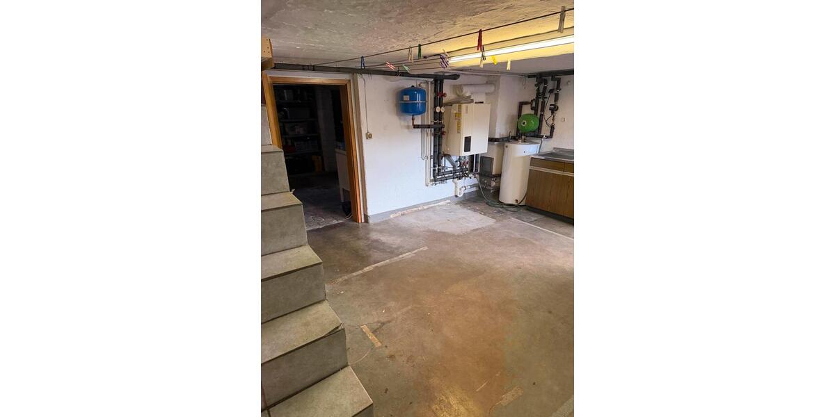 Reihenhaus Wetzlar Altenberger Straße - 8 Zimmer, 188 m&sup2;, 340.000&euro; | Angebot:26039509