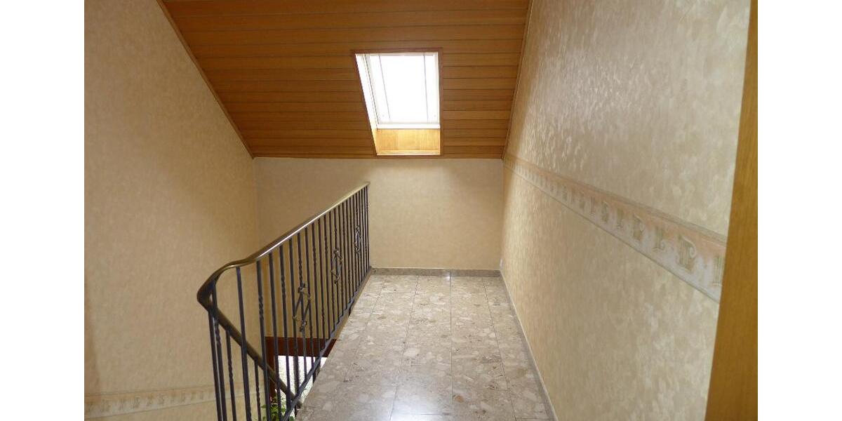 Dachgeschoßwohnung Wetzlar Naunheim - 3 Zimmer, 91 m&sup2;, 650&euro; | Angebot:25096645