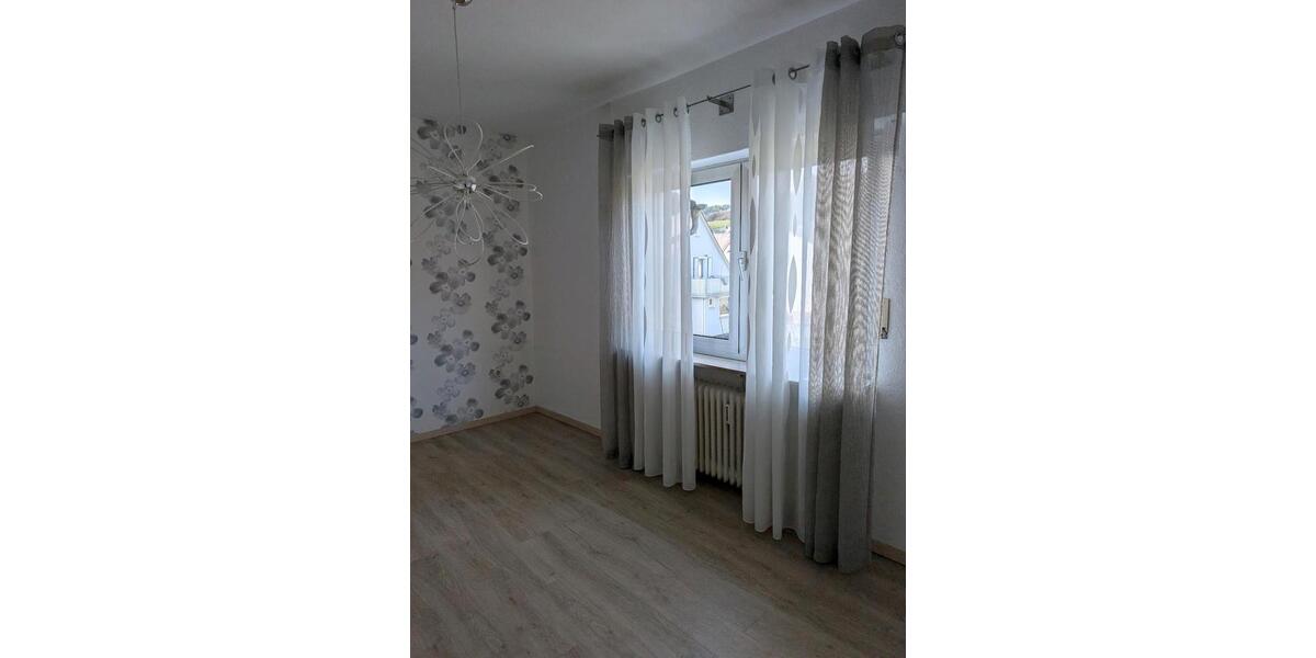 Maisonettenwohnung Mittenaar - 4.5 Zimmer, 113 m&sup2;, 1.000&euro; | Angebot:25958555