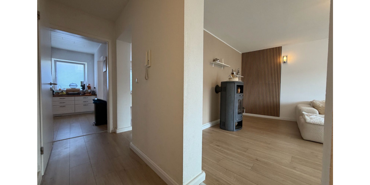 Reihenhaus Grävenwiesbach - 6 Zimmer, 199 m&sup2;, 1.650&euro; | Angebot:25947839