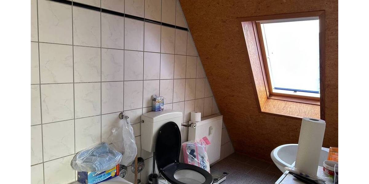 Mehrfamilienhaus, Wohnhaus Wetzlar Dutenhofen - 5 Zimmer, 199 m&sup2;, 260.000&euro; | Angebot:25705331