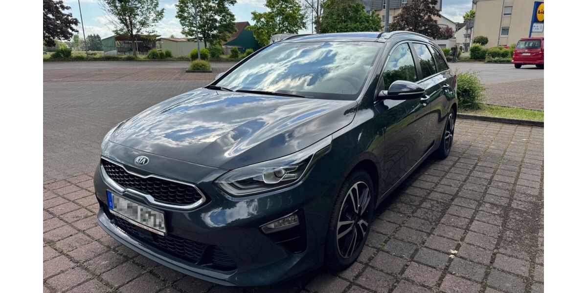 Kia ceed Sportswagon 93.000 km 15.500 &euro; Lich 35423