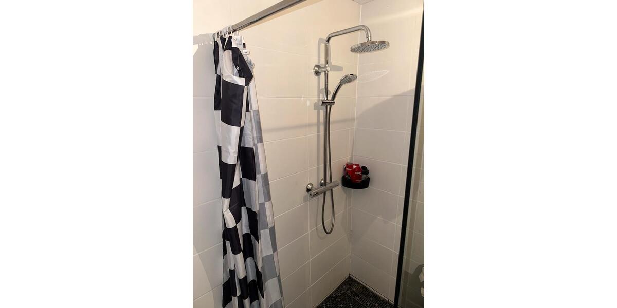 Bungalow Lohra - 4 Zimmer, 200 m&sup2;, 1.500&euro; | Angebot:25525289