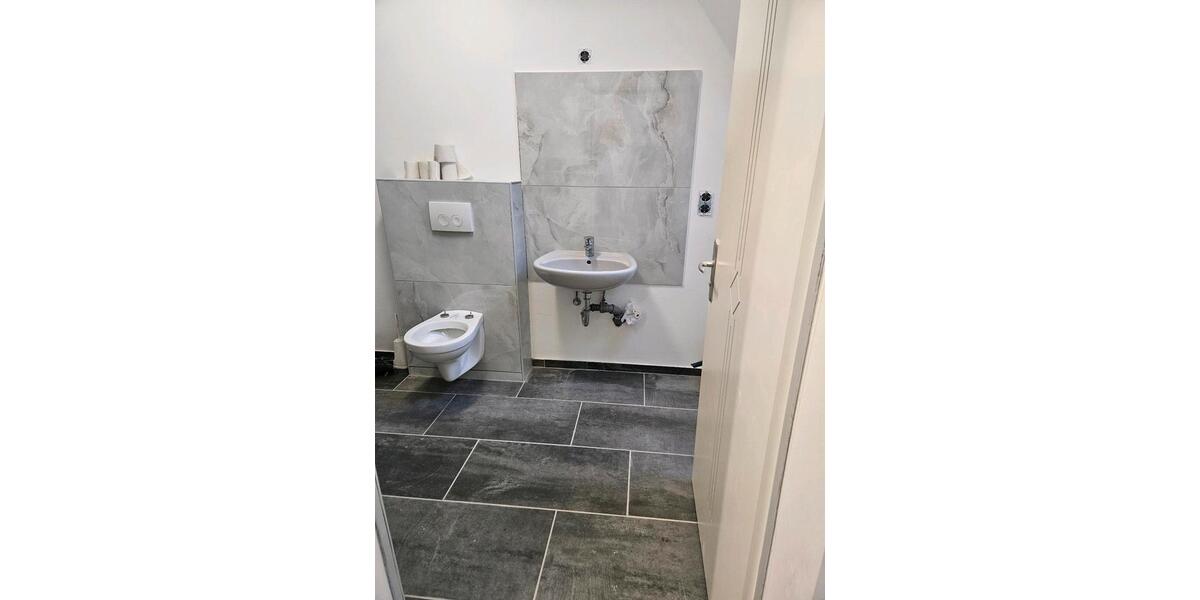 Etagenwohnung Mittenaar - 3 Zimmer, 80 m&sup2;, 720&euro; | Angebot:25945219