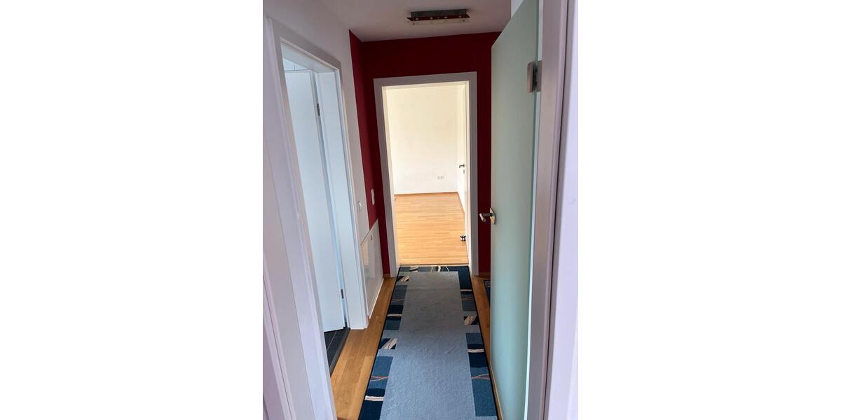 Etagenwohnung Marburg Cappel - 3 Zimmer, 71 m&sup2;, 1.000&euro; | Angebot:25934570