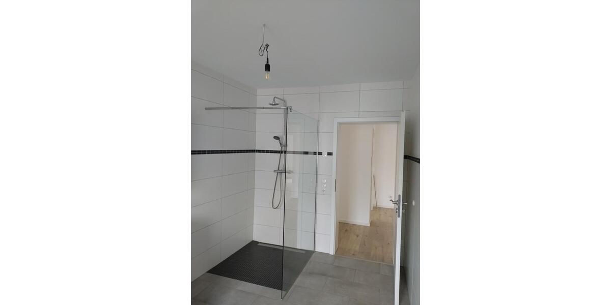 Dachgeschoßwohnung Gießen Allendorf - 3 Zimmer, 100 m&sup2;, 1.200&euro; | Angebot:24940791