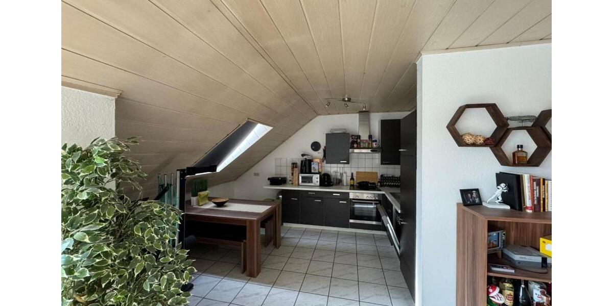 Dachgeschoßwohnung Laubach - 3 Zimmer, 75 m&sup2;, 710&euro; | Angebot:25232244