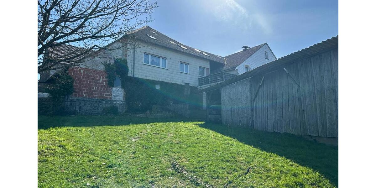 Bauernhaus, Landhaus Grünberg - 10 Zimmer, 260 m&sup2;, 285.000&euro; | Angebot:26692827