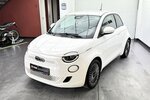Fiat 500e Icon 42 kWh FULL-LED,Carplay,Kamera 11.300 km 20.350 &euro; Lich 35423