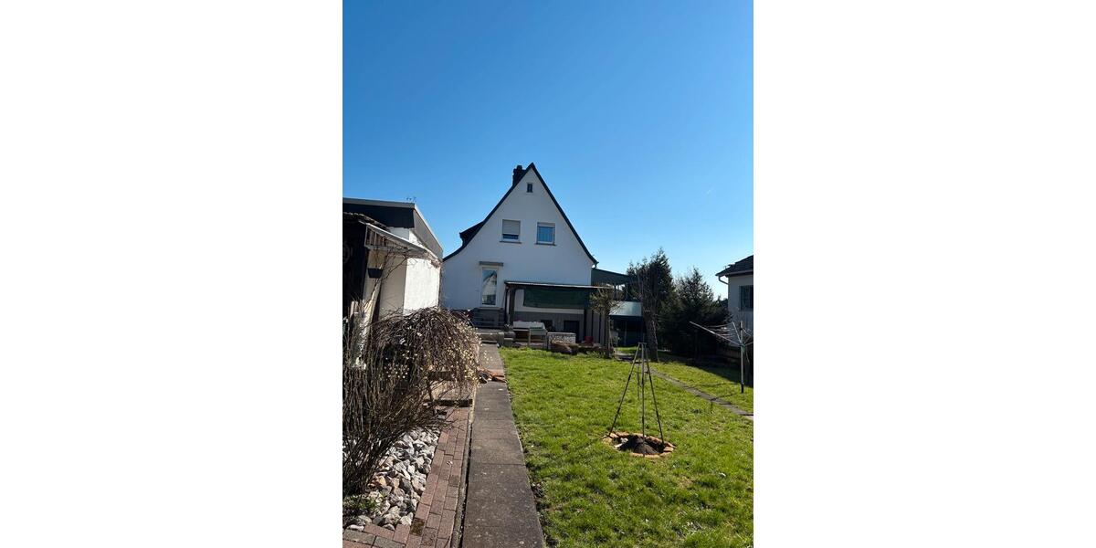 Einfamilienhaus Ehringshausen - 4 Zimmer, 80 m&sup2;, 310.000&euro; | Angebot:25751870