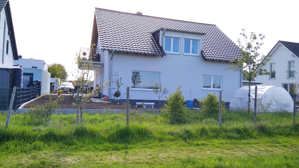 Dachgeschoßwohnung Gießen Allendorf - 3 Zimmer, 100 m&sup2;, 1.200&euro; | Angebot:24940791