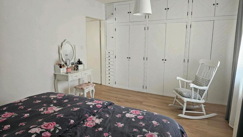 Mehrfamilienhaus, Wohnhaus Lich - 9 Zimmer, 160 m&sup2;, 330.000&euro; | Angebot:25876197