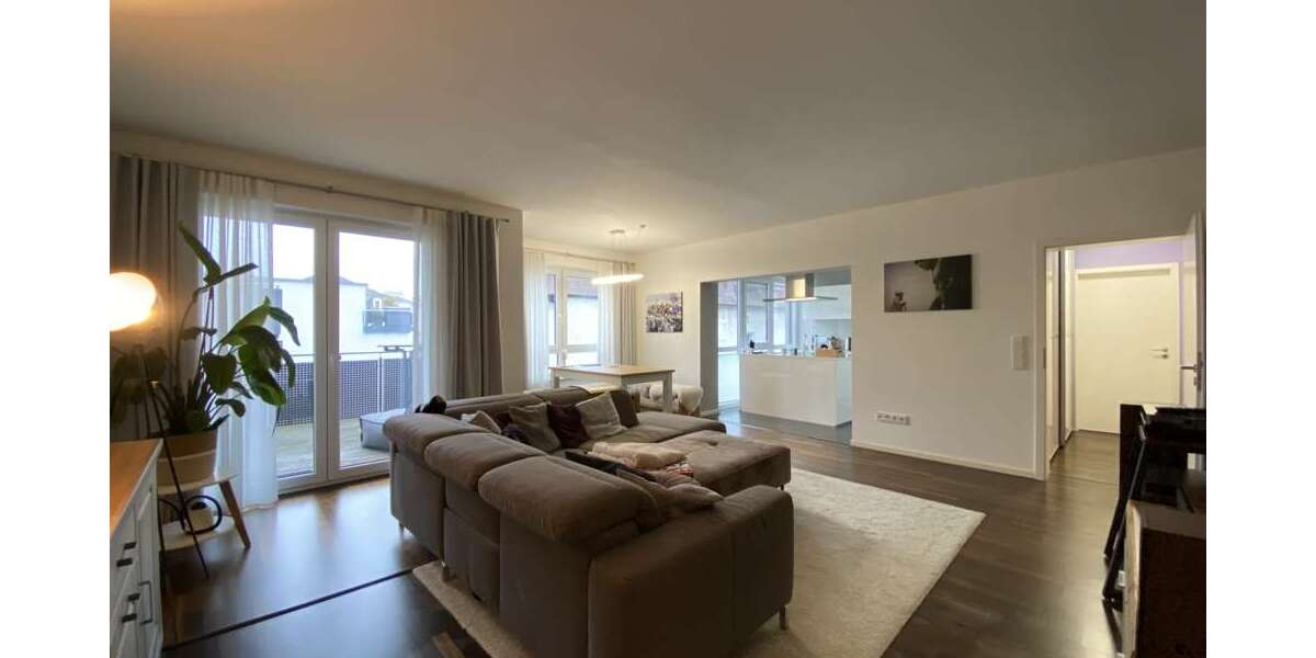 Etagenwohnung Gießen - 4 Zimmer, 105 m&sup2;, 1.400&euro; | Angebot:25085718