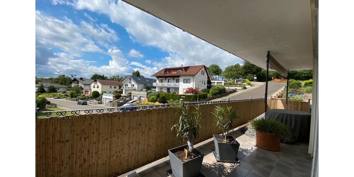 Etagenwohnung Buseck - 6 Zimmer, 208 m&sup2;, 1.200&euro; | Angebot:25919020