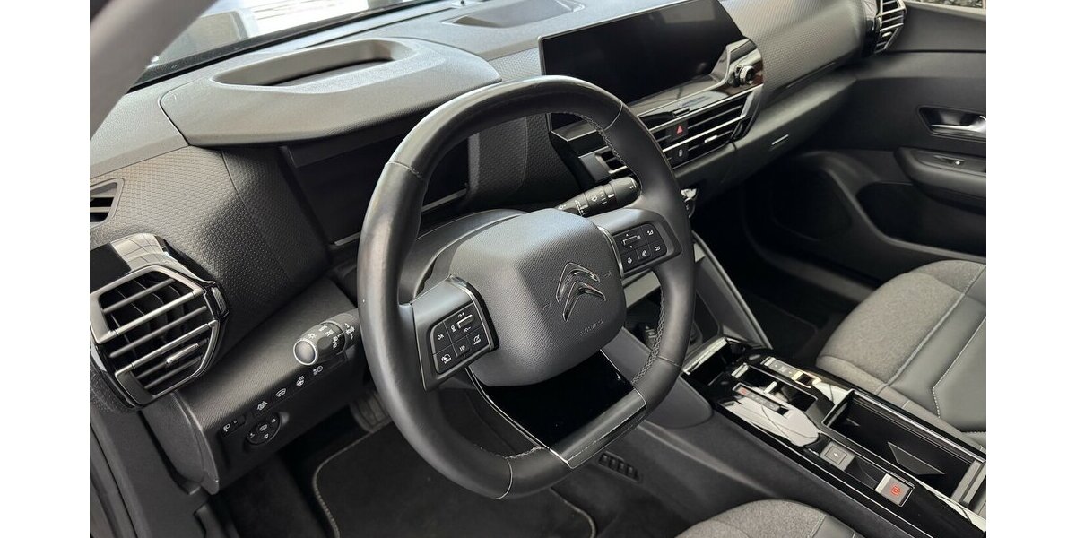 Citroen e-C4 e- 136 Shine 50 KWh LED CARPLAY 43.800 km 16.570 &euro; Lich 35423
