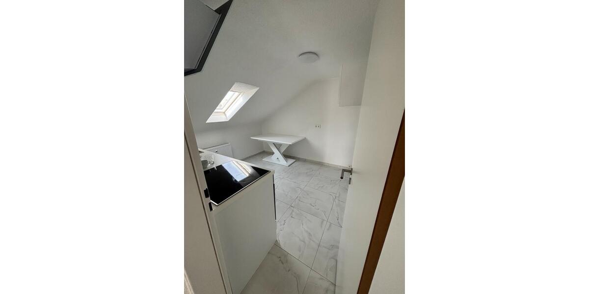 Dachgeschoßwohnung Gießen Wieseck - 4 Zimmer, 75 m&sup2;, 1.000&euro; | Angebot:26420267
