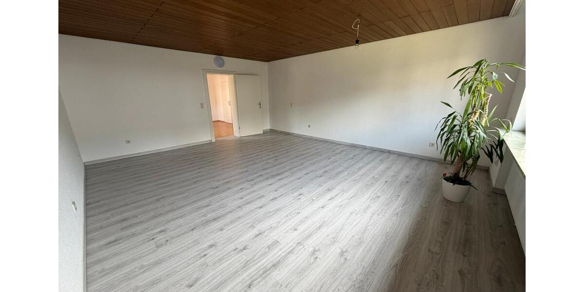 Etagenwohnung Leun - 3 Zimmer, 85 m&sup2;, 630&euro; | Angebot:26679019