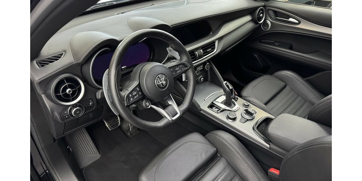 Alfa Romeo Stelvio 2.2 D Veloce Q4 Full LED Leder Carplay 36.900 km 35.890 &euro; Lich 35423