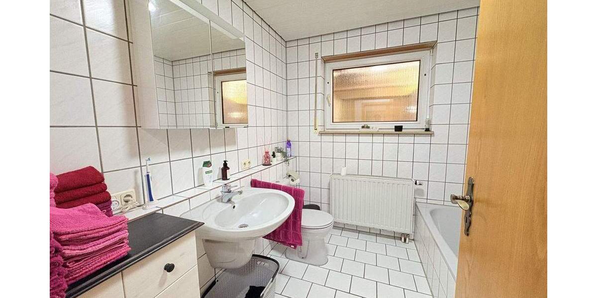 Einfamilienhaus Grünberg - 8 Zimmer, 162 m&sup2;, 499.900&euro; | Angebot:25689273
