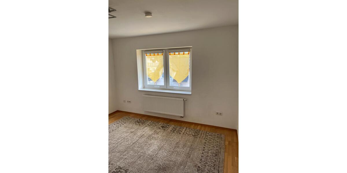 Etagenwohnung Marburg Cappel - 3 Zimmer, 71 m&sup2;, 1.000&euro; | Angebot:25934570