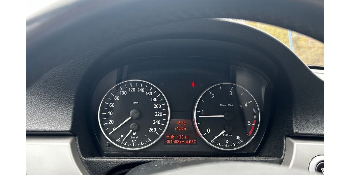 BMW 320 301.000 km 3.000 &euro; Wetzlar 35576