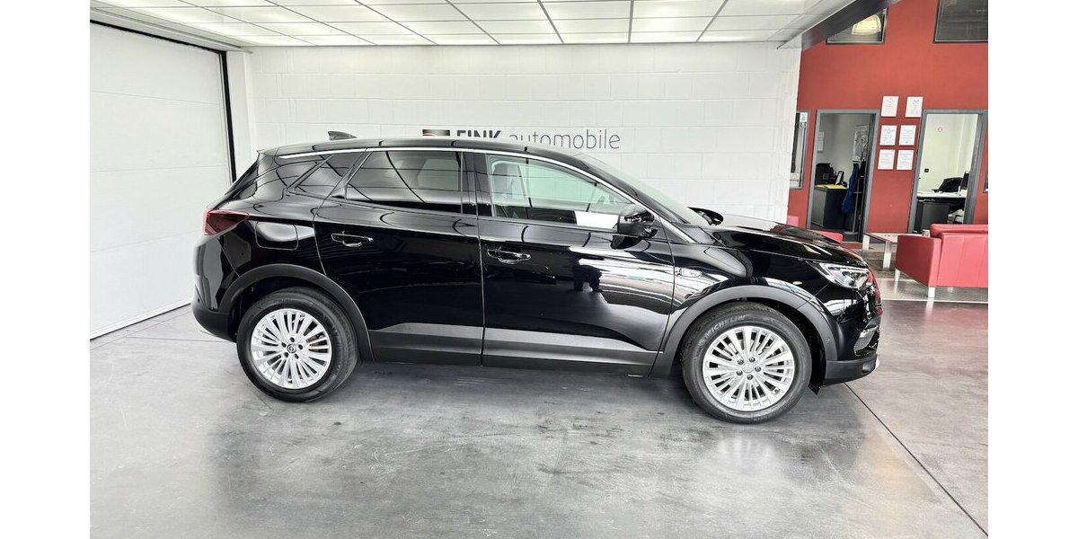 Opel Grandland 1.2 Turbo Innovation Navi Winterpaket 65.200 km 12.680 &euro; Lich 35423