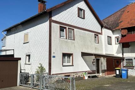Haus Grünberg - 10 Zimmer, 260 m&sup2;, 285.000&euro; | Angebot:26692827